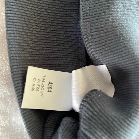 NWT Ziggy - Night - reverse fleece shrunken crew neck sweatshirt - Picture 10 of 10